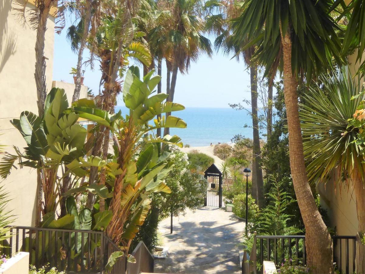 Romana Playa Marbella Vistas Al Mar 외부 사진